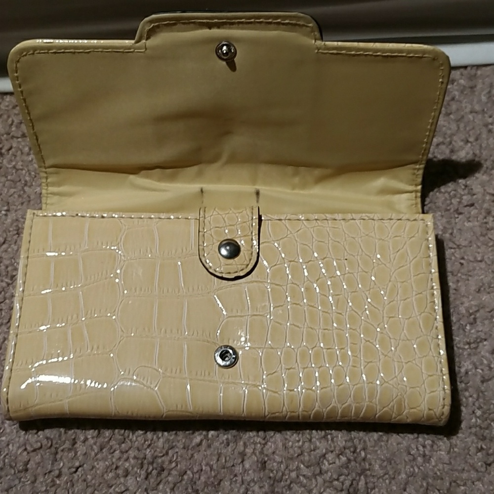 Wallet - Picture 3 of 4